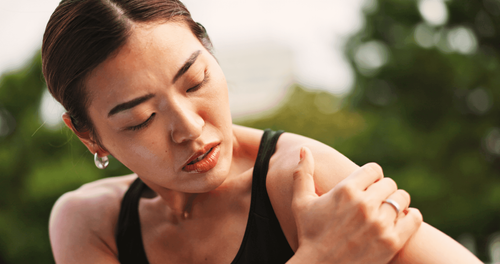 Inflamação Crônica: Entenda como o CBD equilibra o sistema endocanabinoide e alivia dores