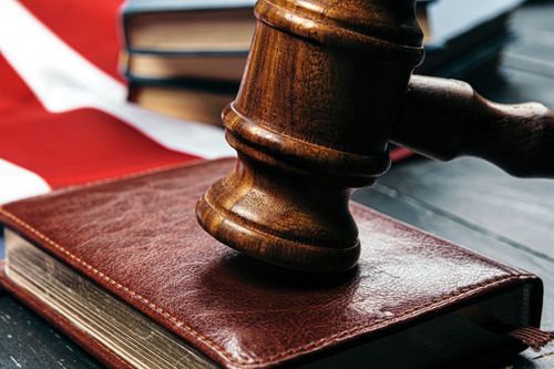 Judicialização da Cannabis Medicinal no Brasil: Quando a justiça se torna o único caminho para o tratamento