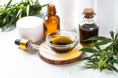 Metabolização do CBD: Como funciona e quais as interações medicamentosas