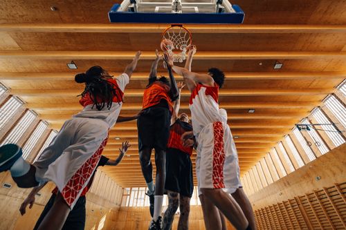 A trajetória da cannabis no basquete internacional 