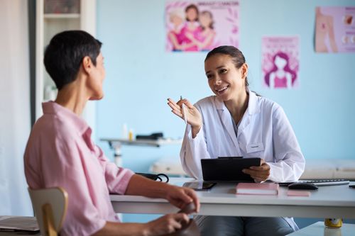CBD e sintomas da TPM e da menopausa: alívio natural para o equilíbrio feminino